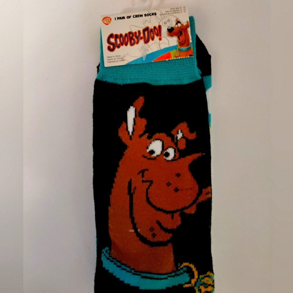 Scooby Dobby Doo Character Black  Green Crew Socks Unisex 9-13
